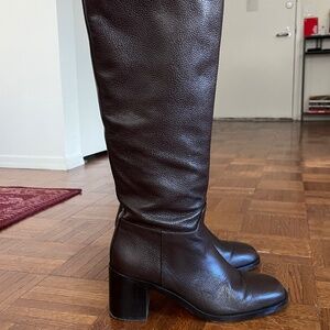 Stuart Weitzman Finn brown knee high boots size 8.5